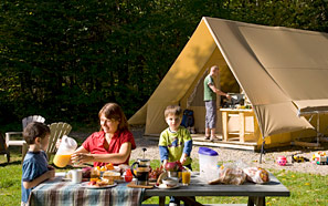 Tente Huttopia (prêt-à-camper)